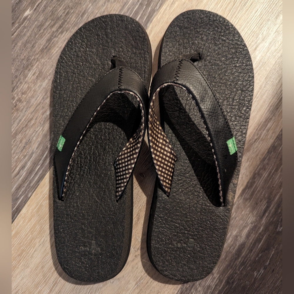 Woman's Sanuk Flip flops